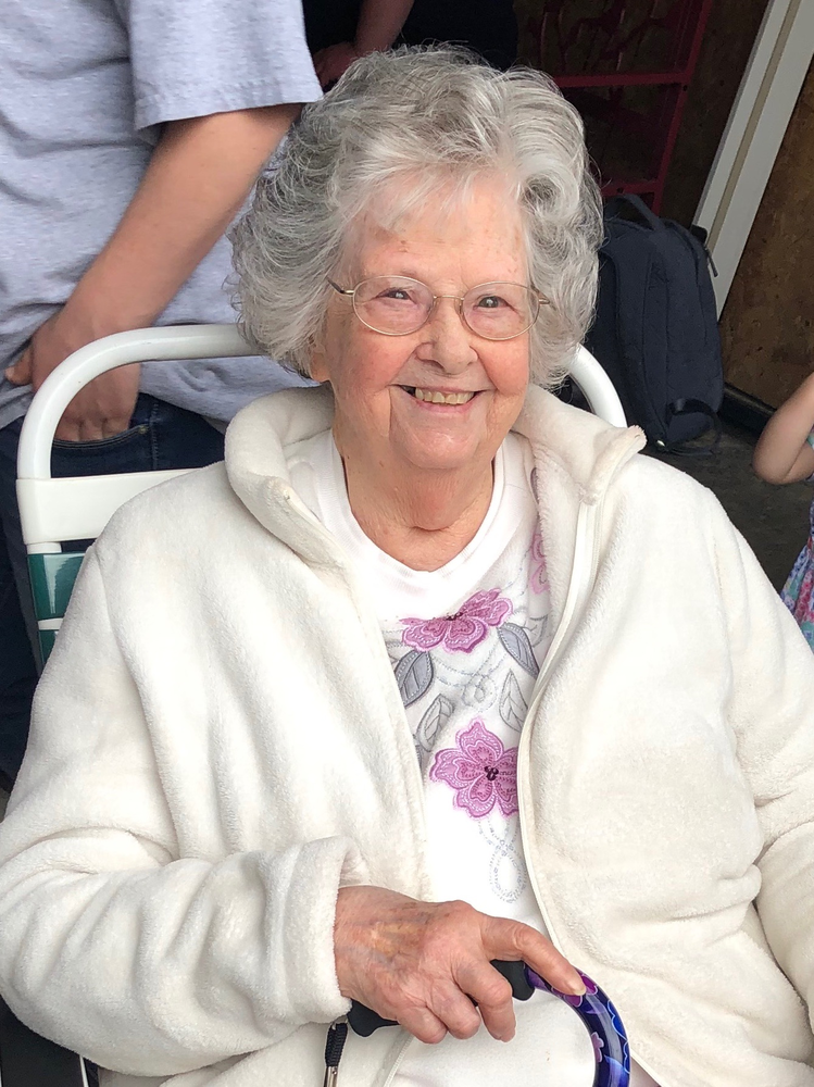 Obituary of Regina Moody Quesenberry | Hastings Funeral Home servi...